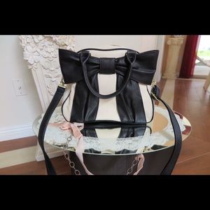 Betsey Johnson bow purse bag